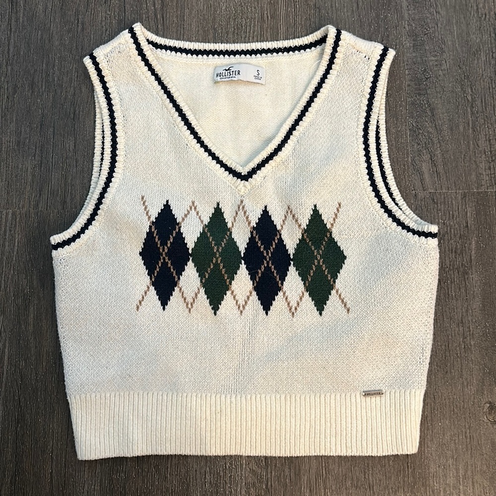 Sweater vest